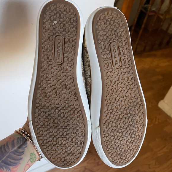 pre-owned - Picture 2 of 4